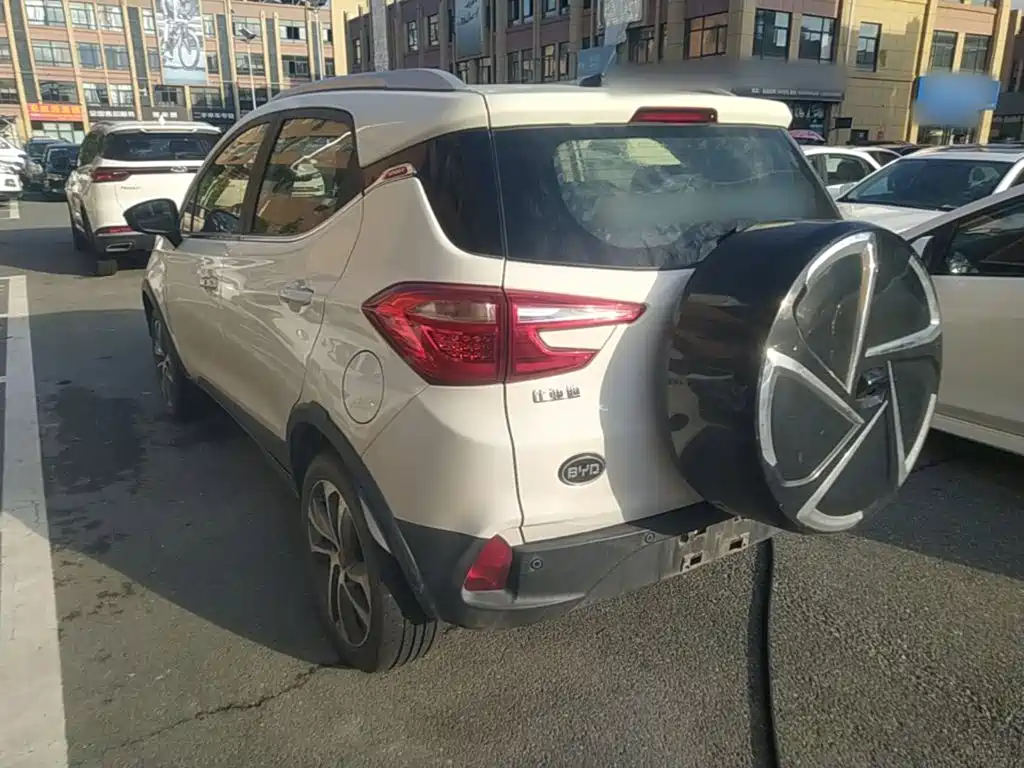 BYD Yuan — миниатюра 5