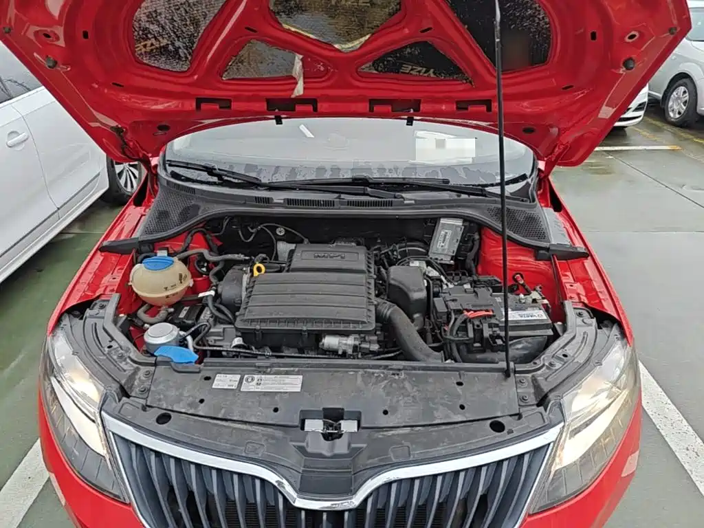 Skoda Rapid Spaceback — миниатюра 20