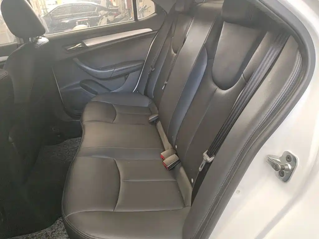 Roewe 360 — миниатюра 17