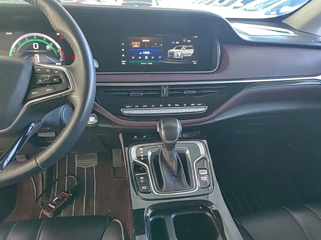 GAC Motor Trumpchi M6 — миниатюра 13