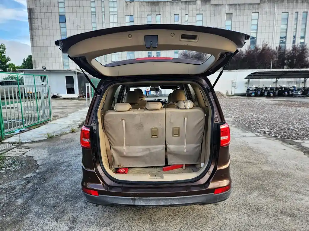 Baojun 730 1.5L Manual Comfort Type 7 seats China V, фото 20
