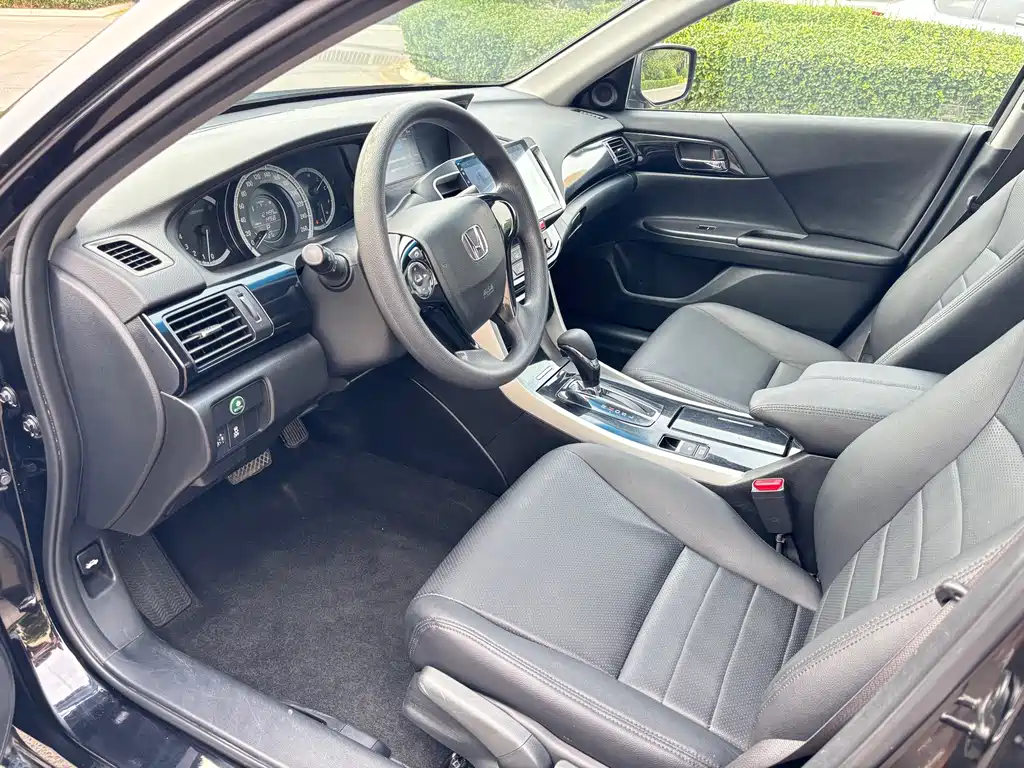 Honda Accord — миниатюра 4