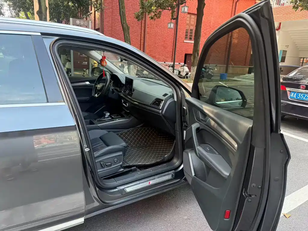 Audi Q5L — миниатюра 4