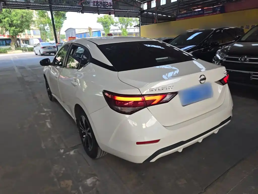 Nissan Sylphy — миниатюра 5