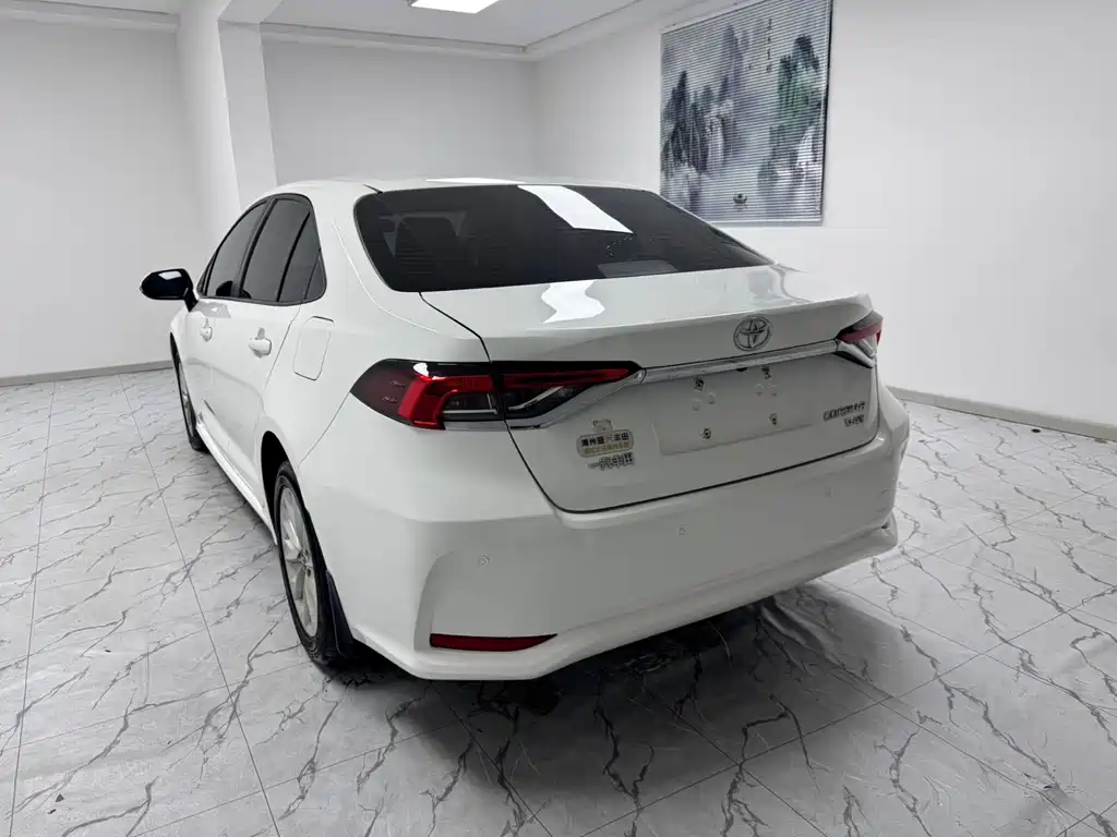 Toyota Corolla — миниатюра 13