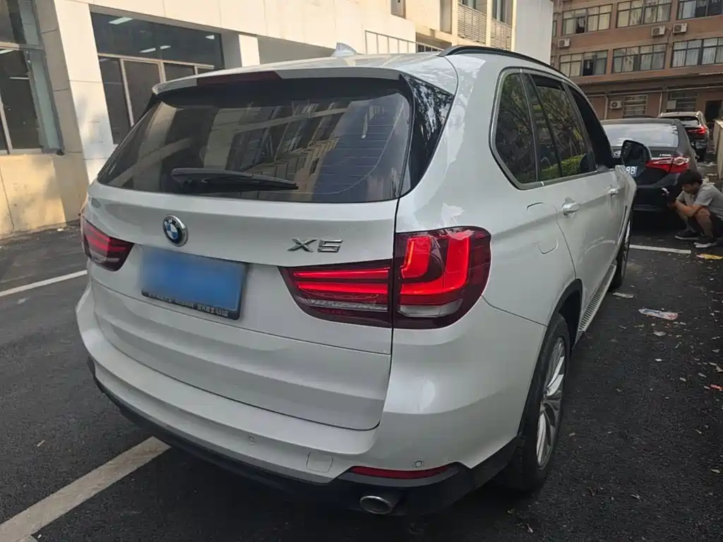 BMW X5 (Import) — миниатюра 7