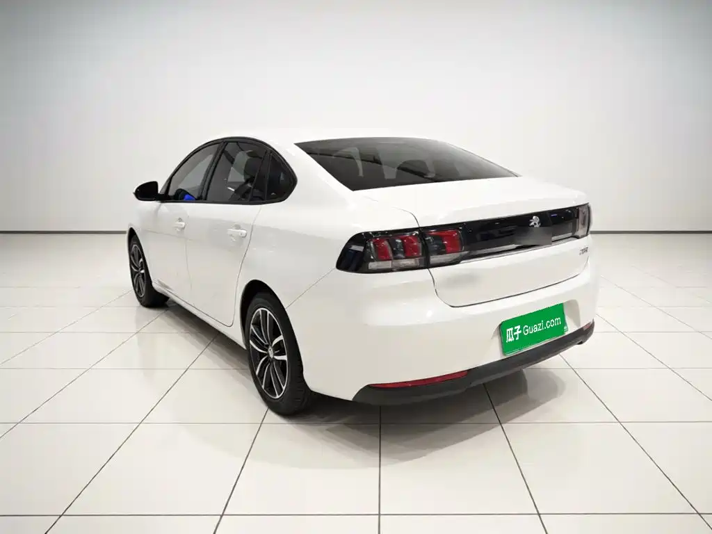 Peugeot 308 — миниатюра 4