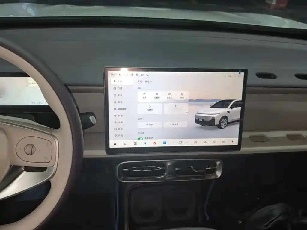 Leapmotor Leapmotor B10 — миниатюра 10