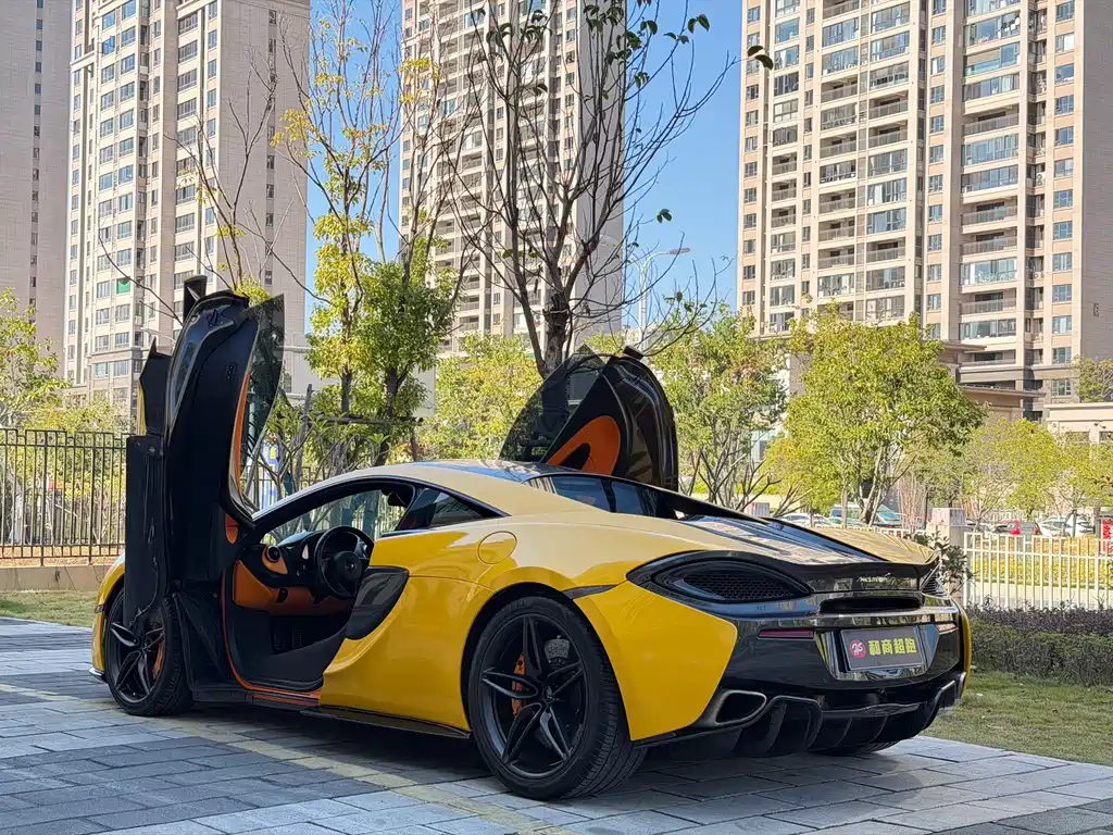 MCLAREN 570