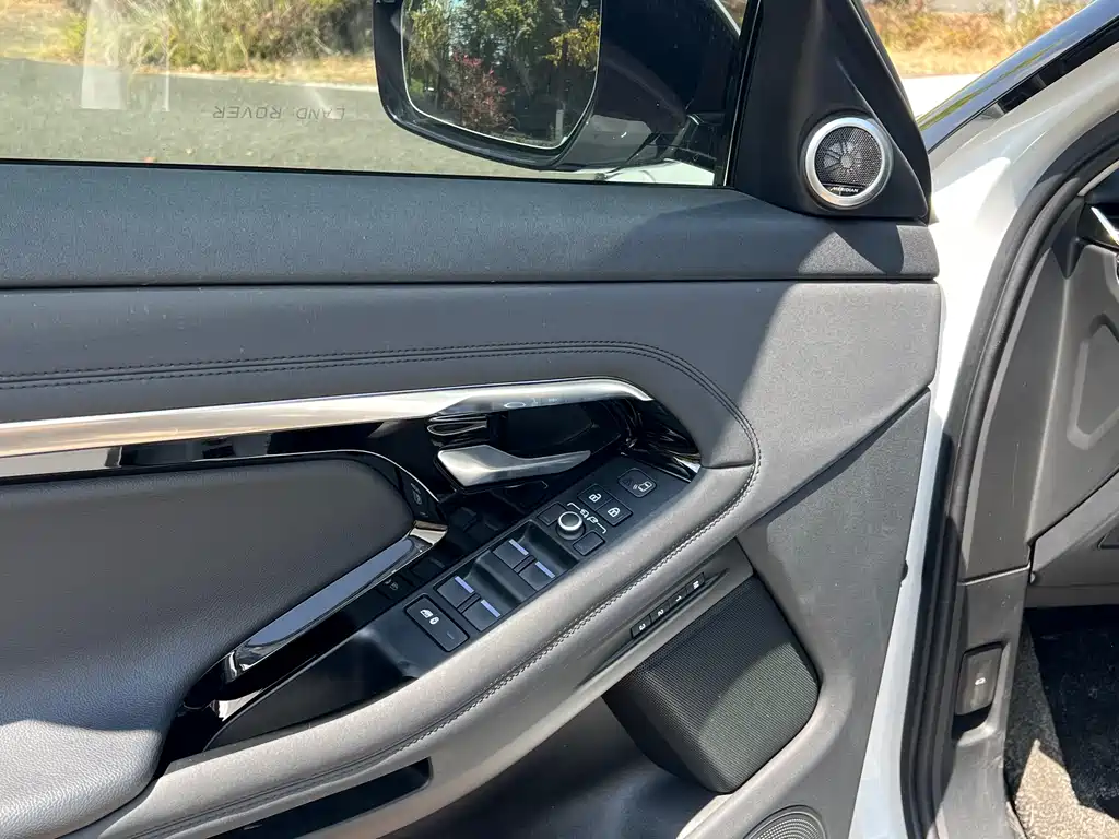Land Rover Range Rover Evoque 2022 L 249PS R-Dynamic Luxury