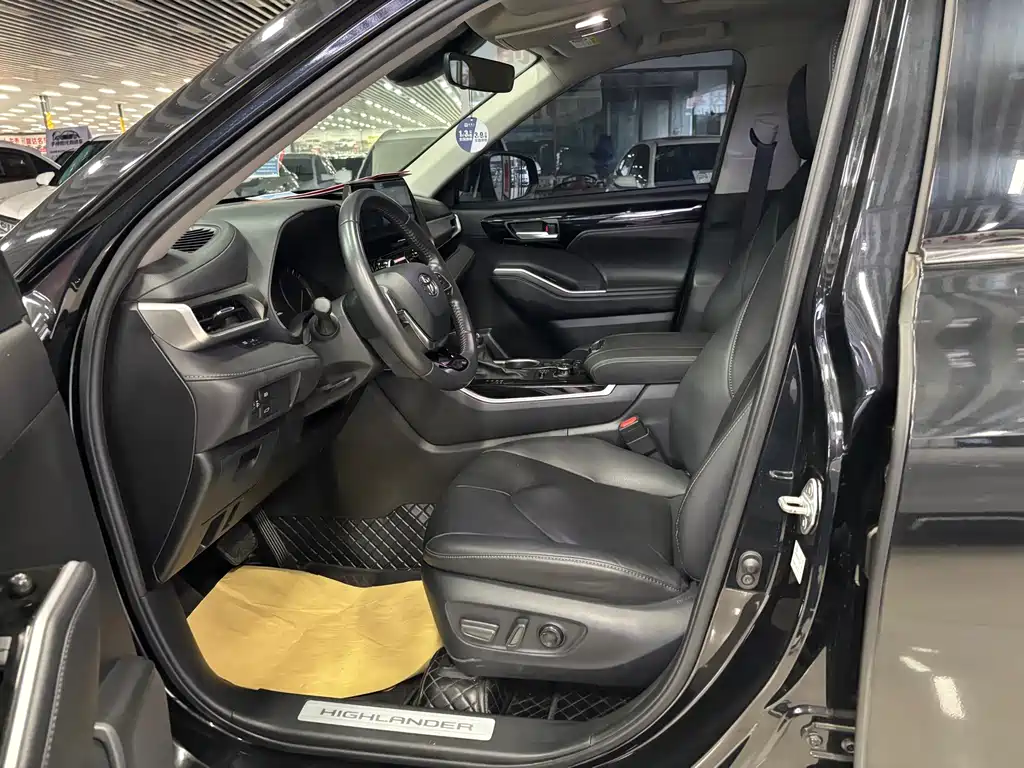 Toyota Highlander — миниатюра 2