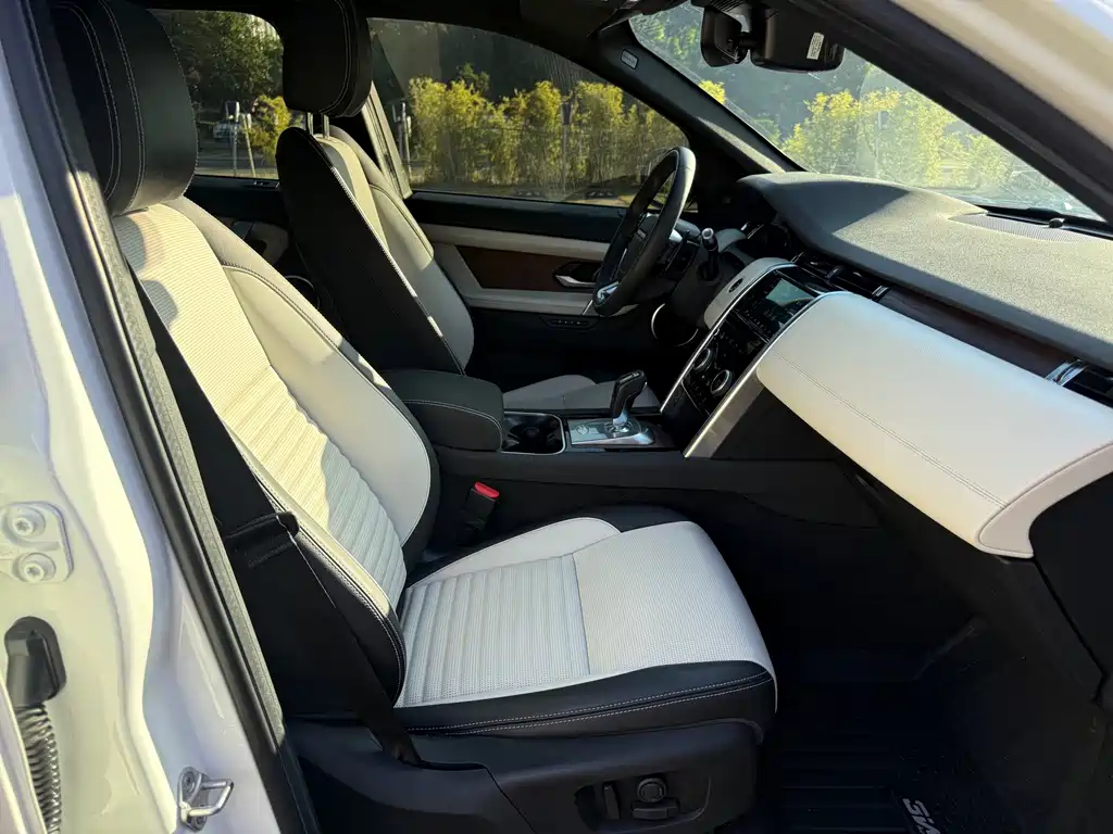 Land Rover Discovery Sport Hybrid — миниатюра 14