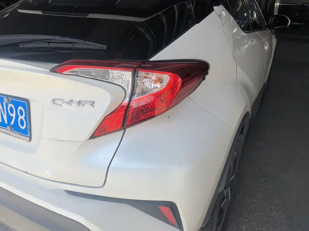 Toyota C-HR — миниатюра 8