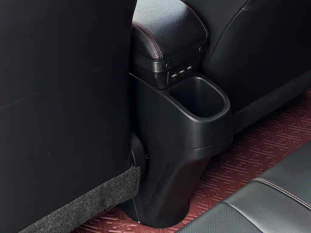 TOYOTA YARIS L ZHIXUAN