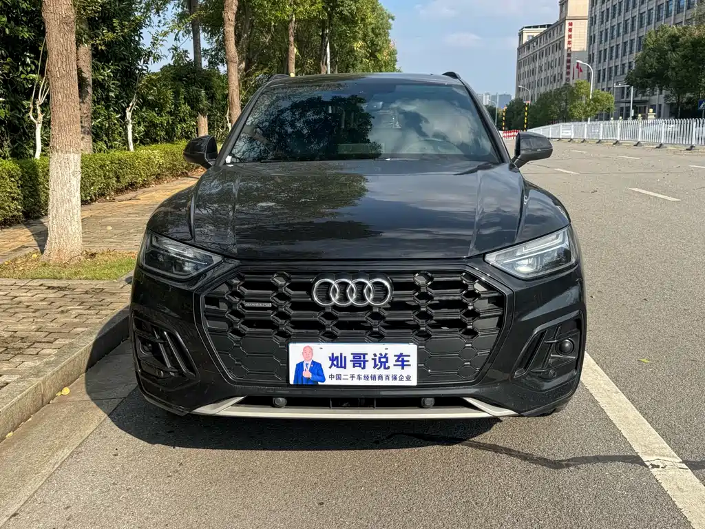 Audi Q5L — миниатюра 2