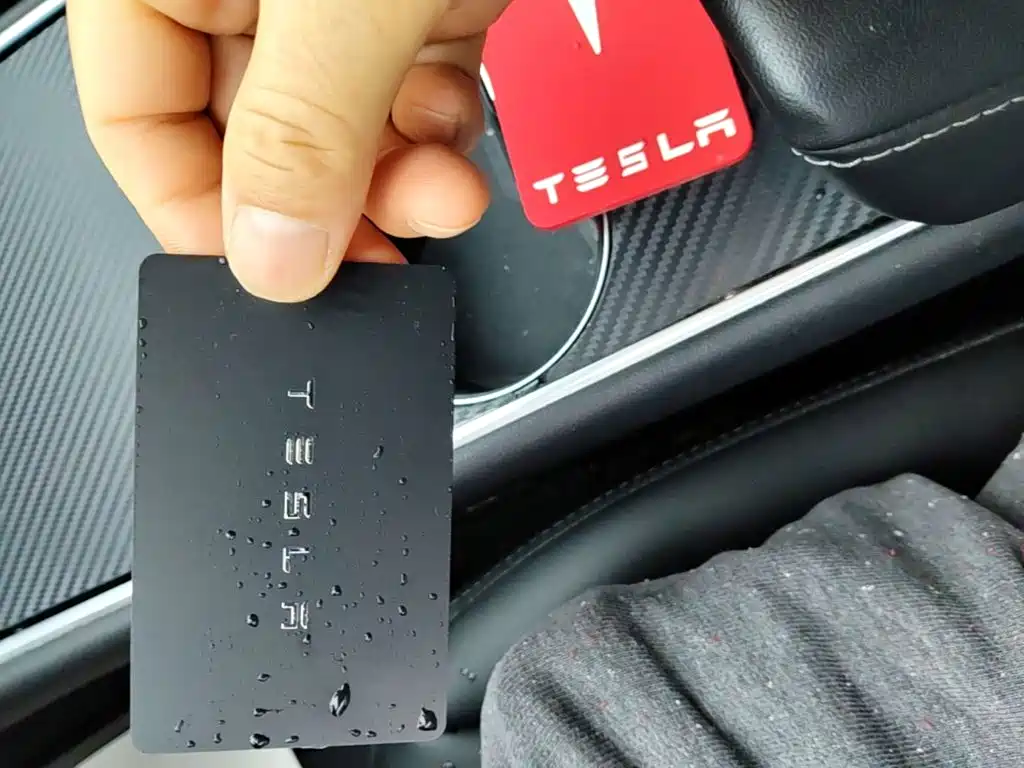 Tesla Model 3 — миниатюра 9