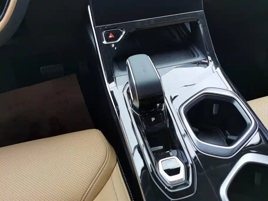 GEELY AUTOMOBILE BOYUE L