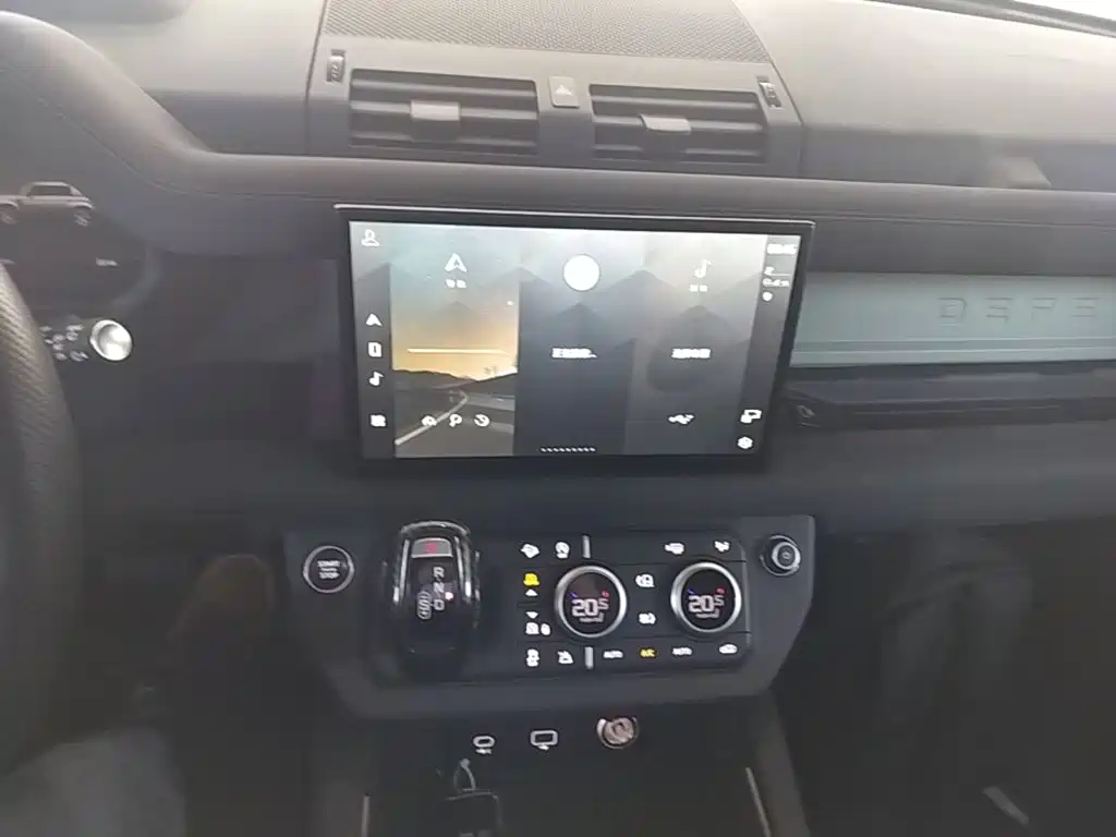 Land Rover Defender — миниатюра 13