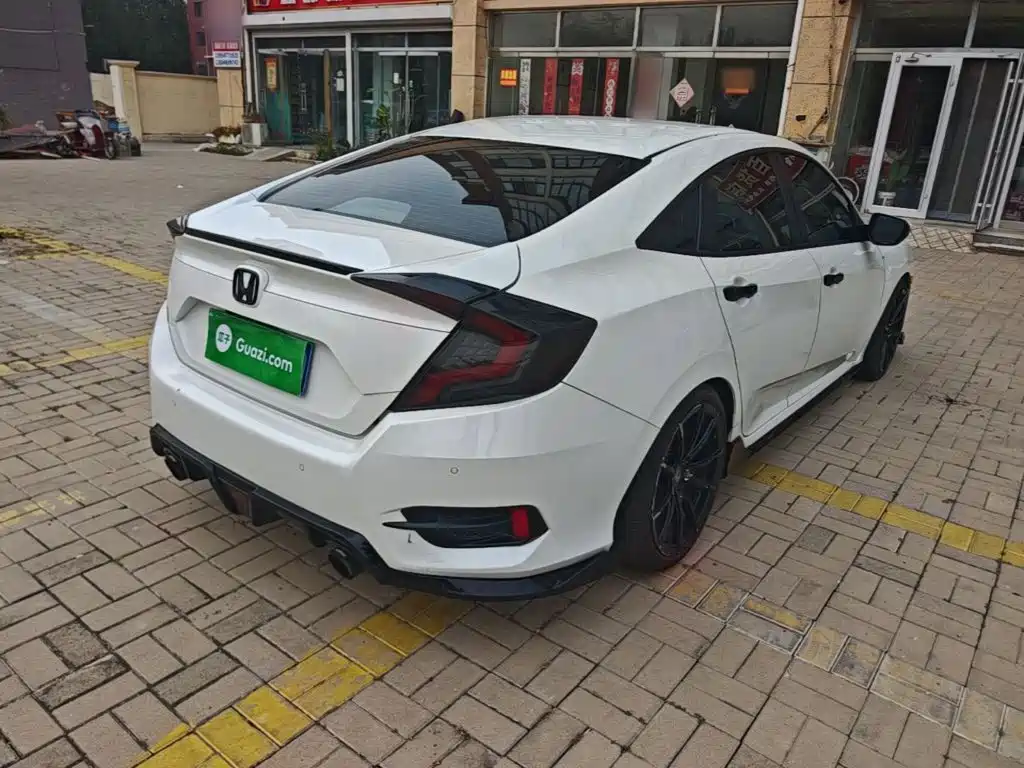 Honda Civic — миниатюра 7