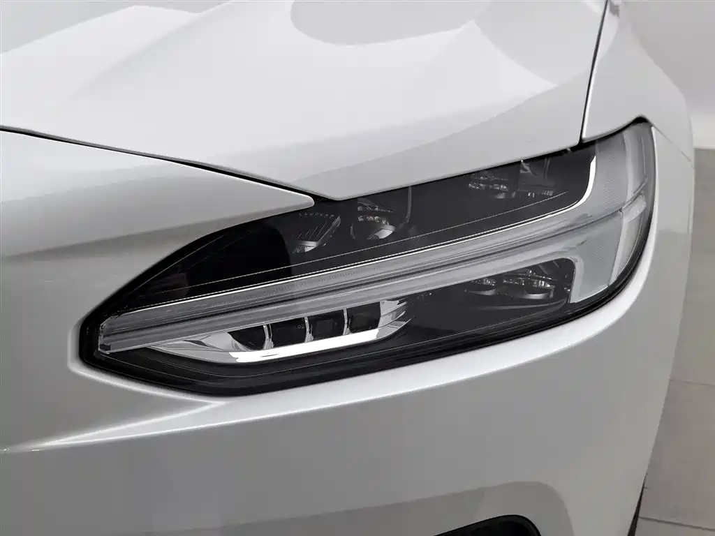 Volvo S90 2019 T5