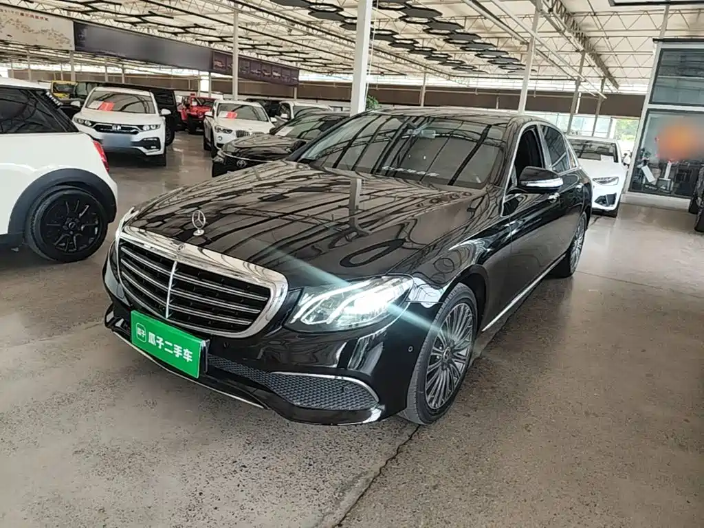 Mercedes-Benz E-Class — миниатюра 2