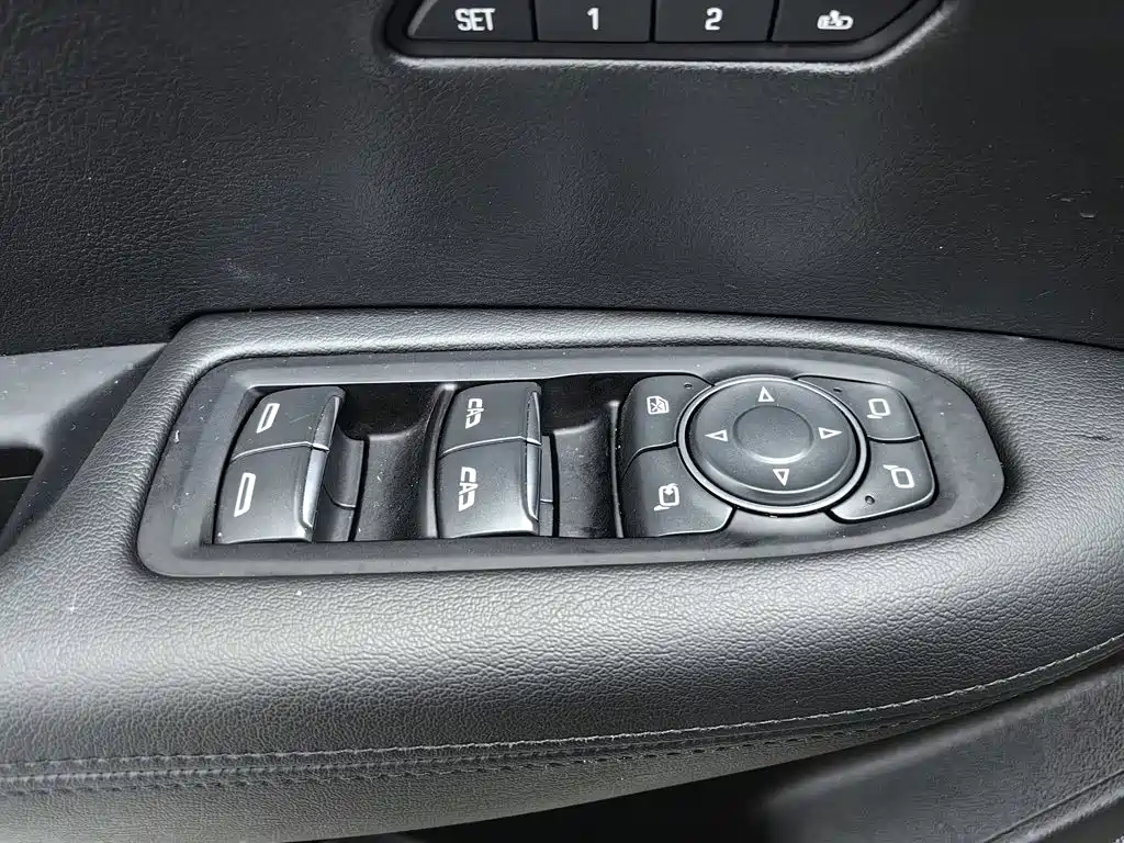 Cadillac XT5 — миниатюра 9