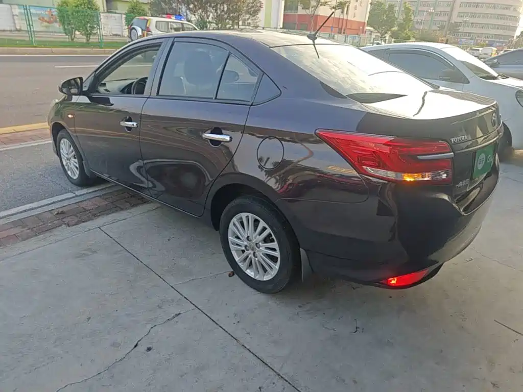 Toyota Vios — миниатюра 5