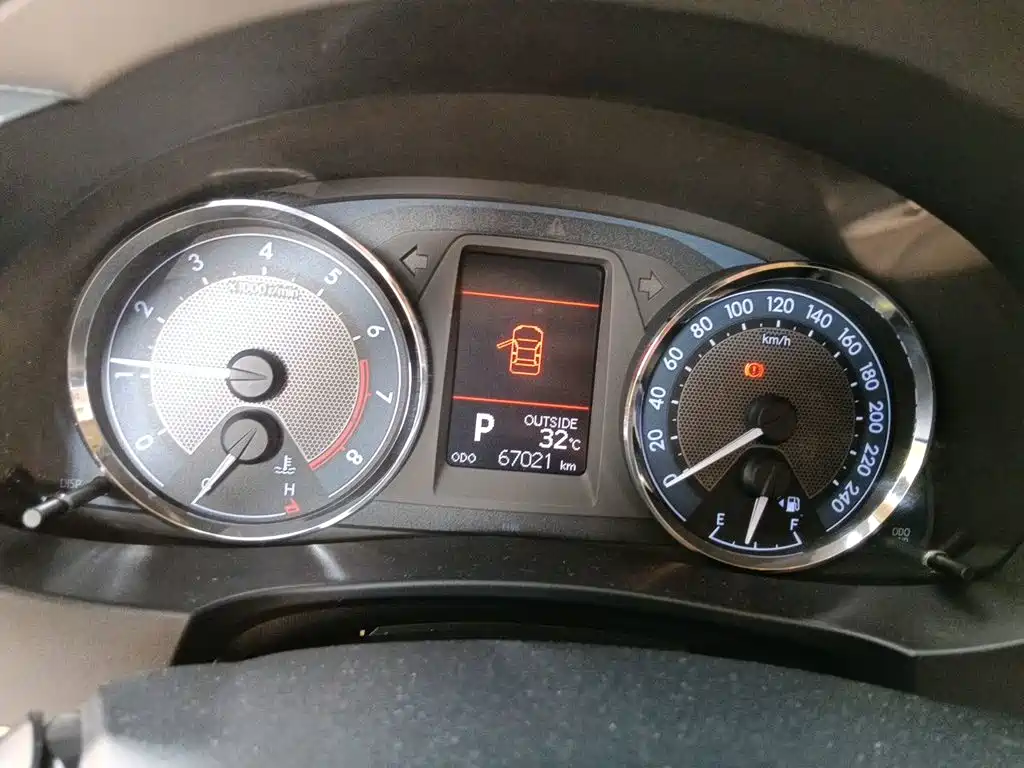 Toyota Corolla — миниатюра 7