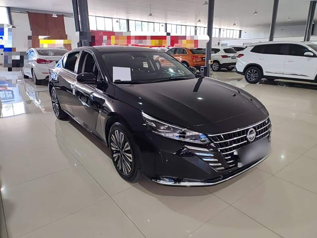 Nissan Teana 2.0 л 2024 г. Чёрный, пробег 12500 км
