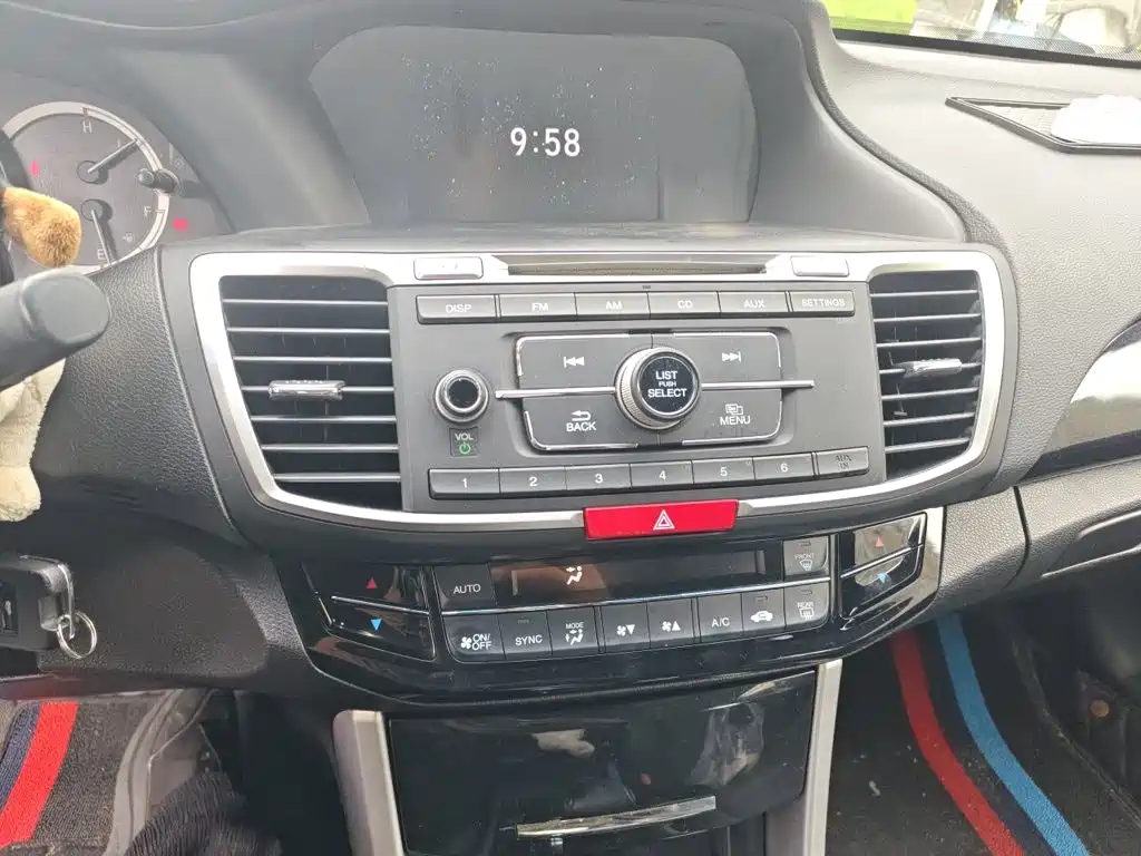Honda Accord — миниатюра 14