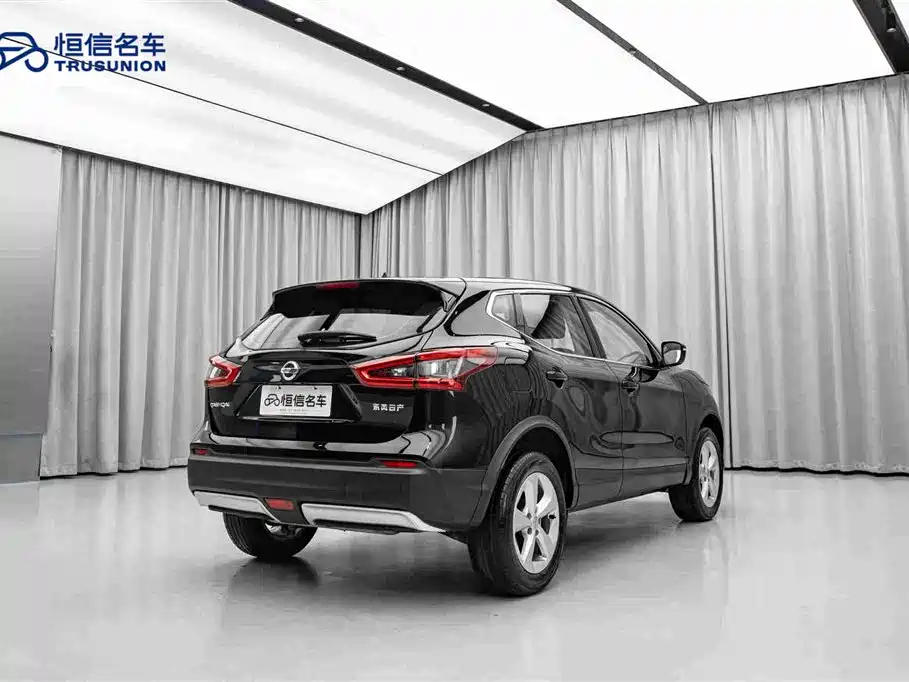 Nissan Qashqai — миниатюра 5