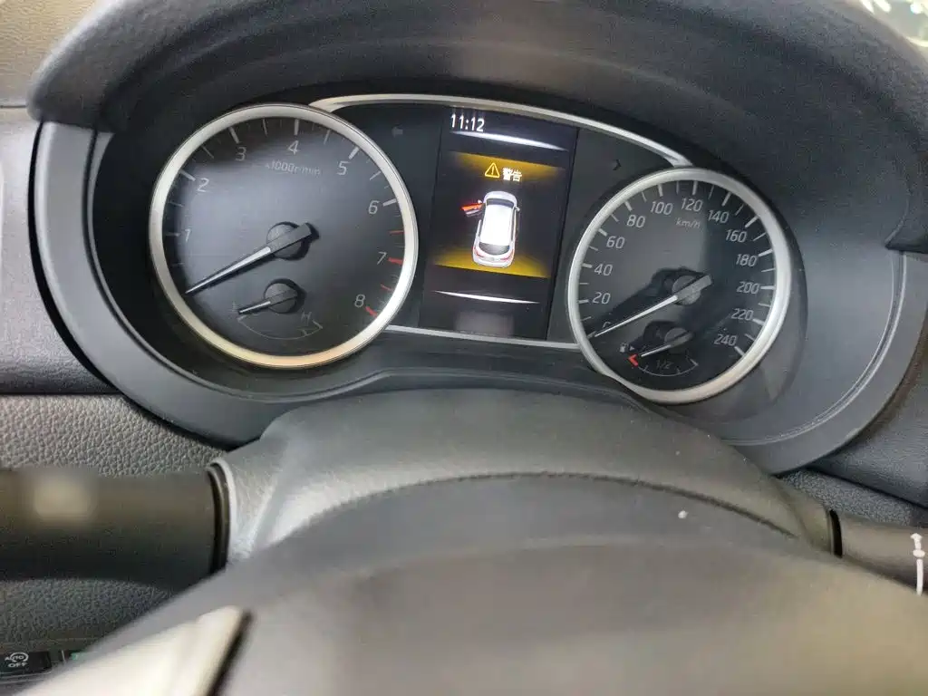 Nissan Tiida — миниатюра 6
