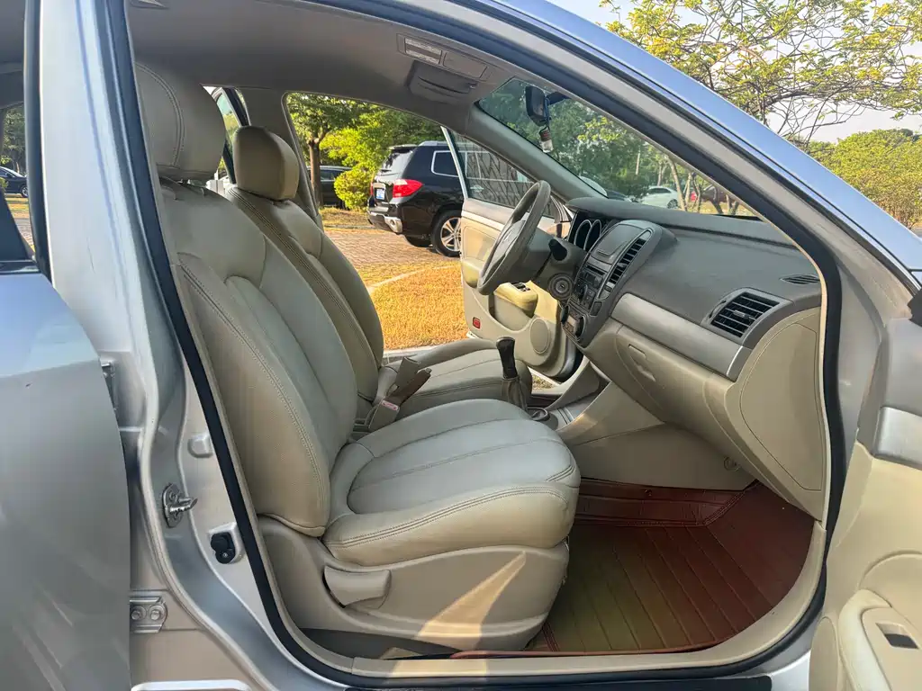 Nissan Sylphy — миниатюра 11