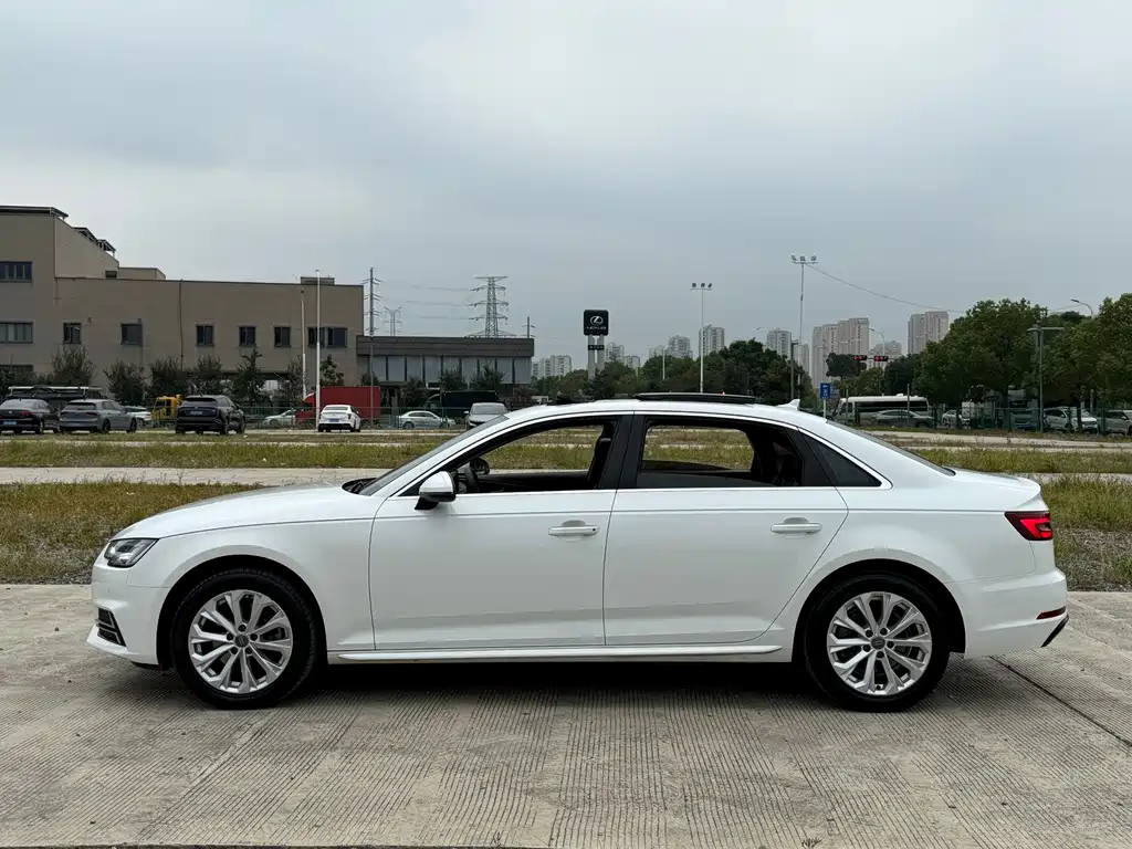 Audi A4L — миниатюра 7