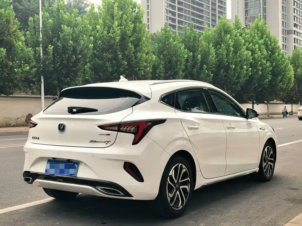 Changan Eado XT — миниатюра 9