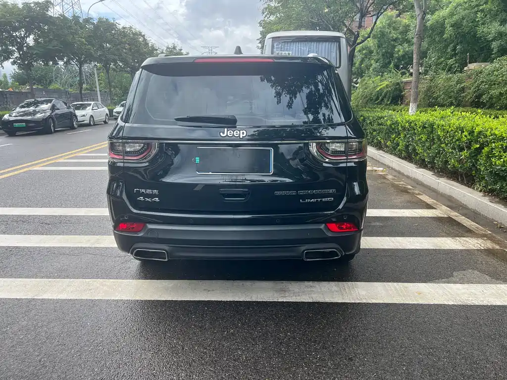 Jeep Grand Commander — миниатюра 4