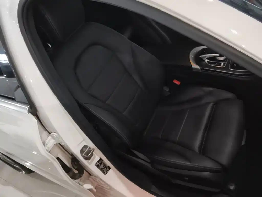 Mercedes-Benz C-Class — миниатюра 25