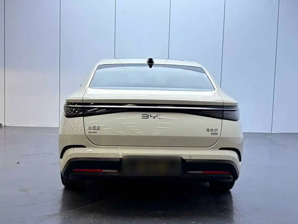 BYD Seal 07 DM-i — миниатюра 6