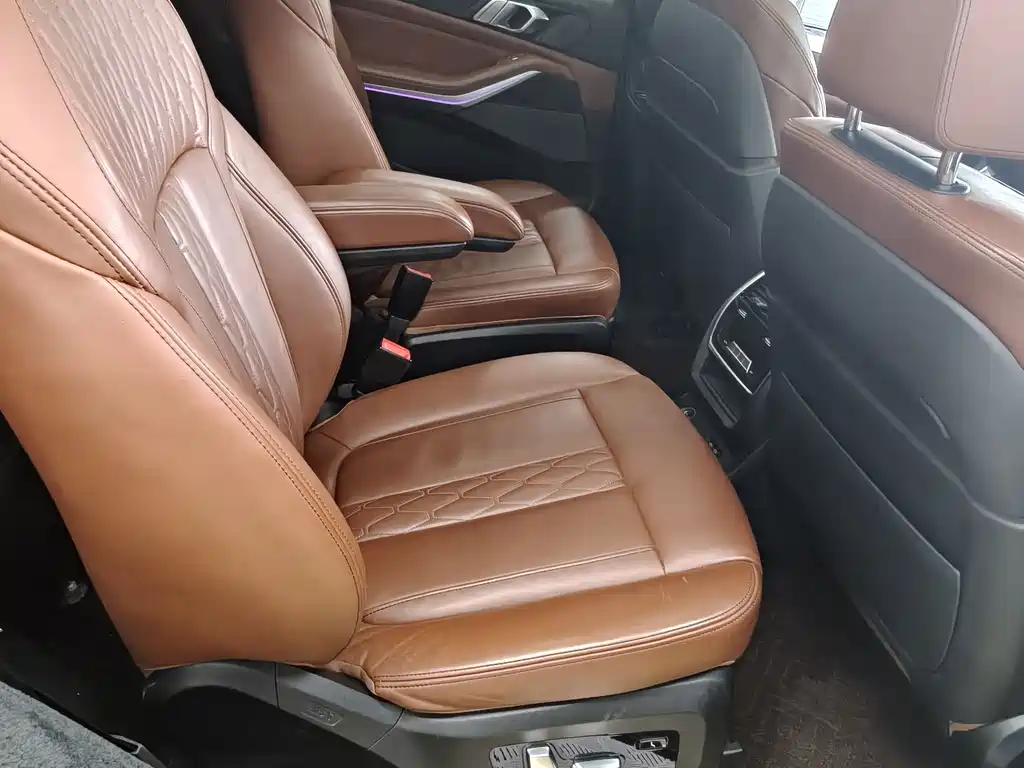 BMW X7 — миниатюра 9