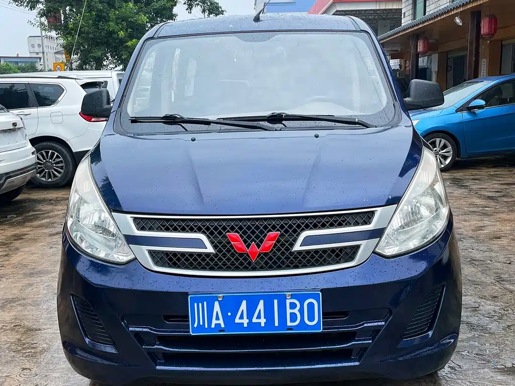 Wuling Rongguang V — миниатюра 2