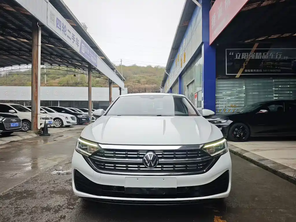 Volkswagen Sagitar — миниатюра 2