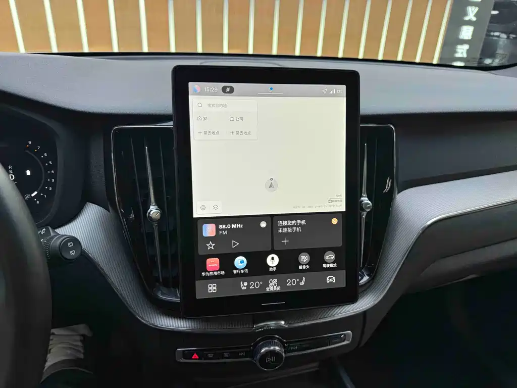 Volvo XC60 — миниатюра 12