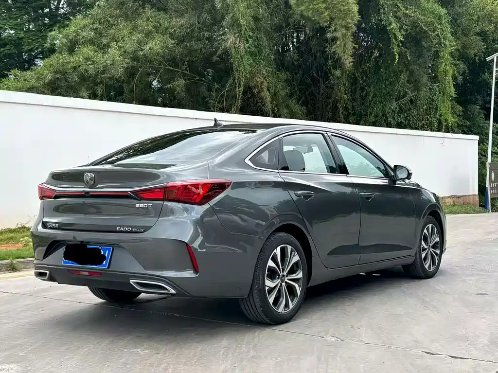 Changan Eado — миниатюра 6