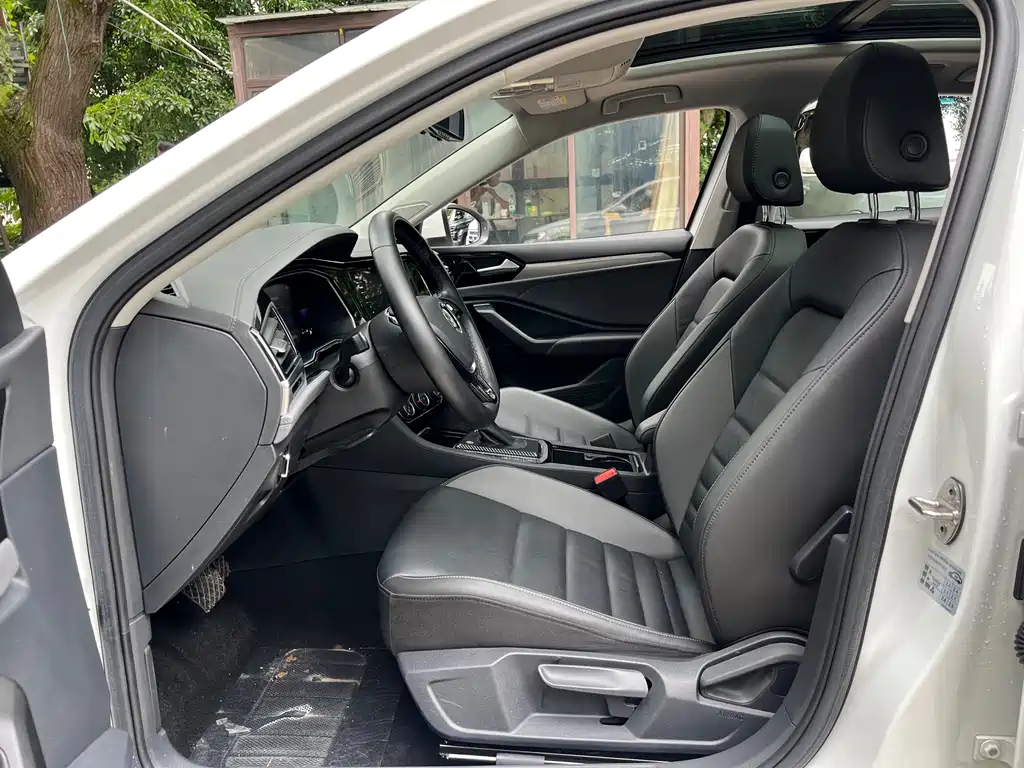 Volkswagen Sagitar 2022 280TSI DSG