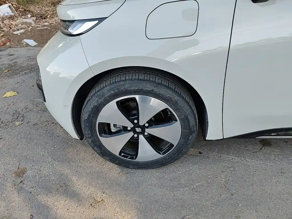 Baojun Yunduo — миниатюра 23