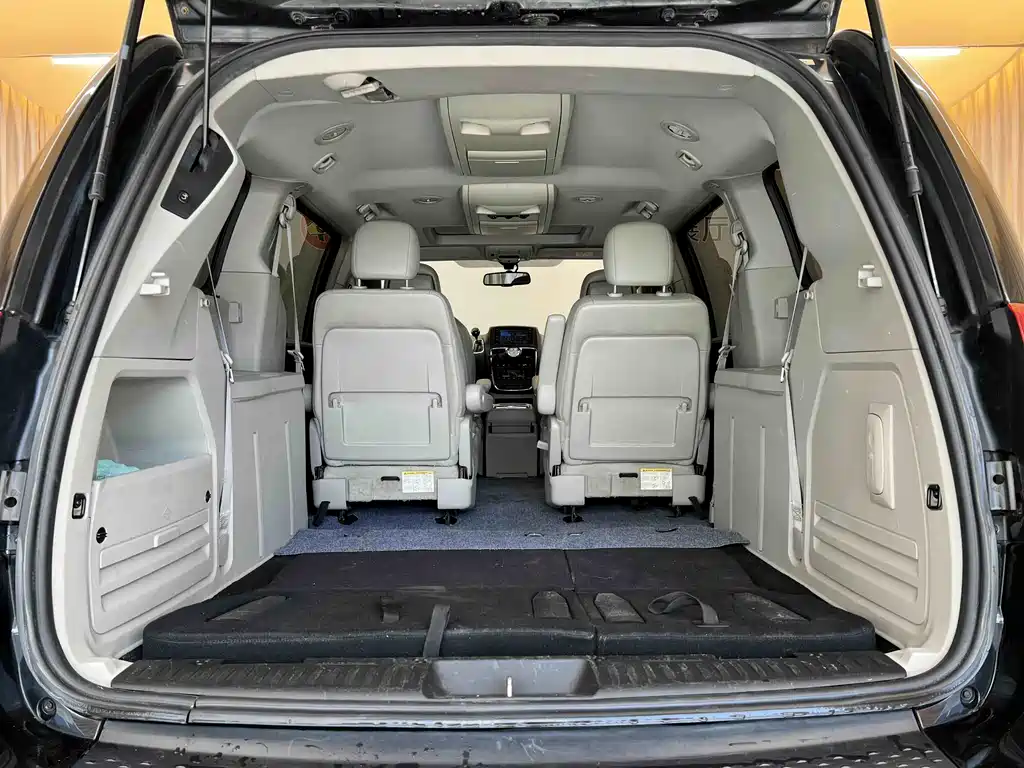 Chrysler Grand Voyager (Import) 3.6L Comfort Edition, фото 21