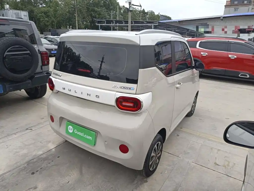 Wuling MINIEV — миниатюра 7