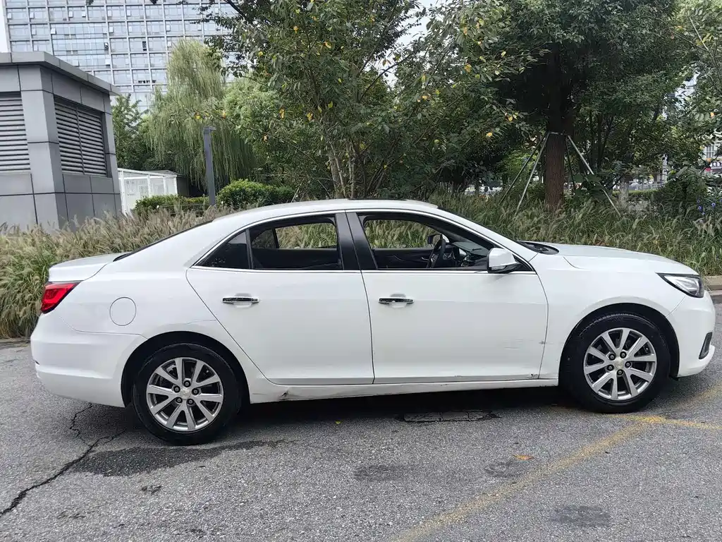 Chevrolet Malibu — миниатюра 9