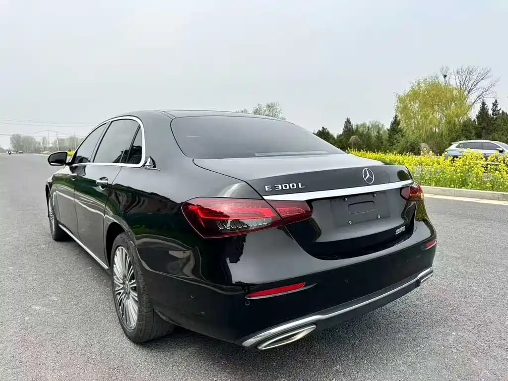 Mercedes-Benz E-Class E 2022 E 300 L Fashion