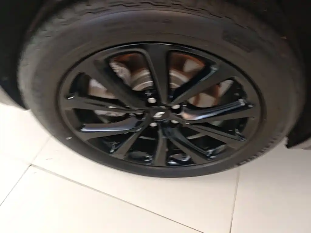 Li Auto Li ONE — миниатюра 23